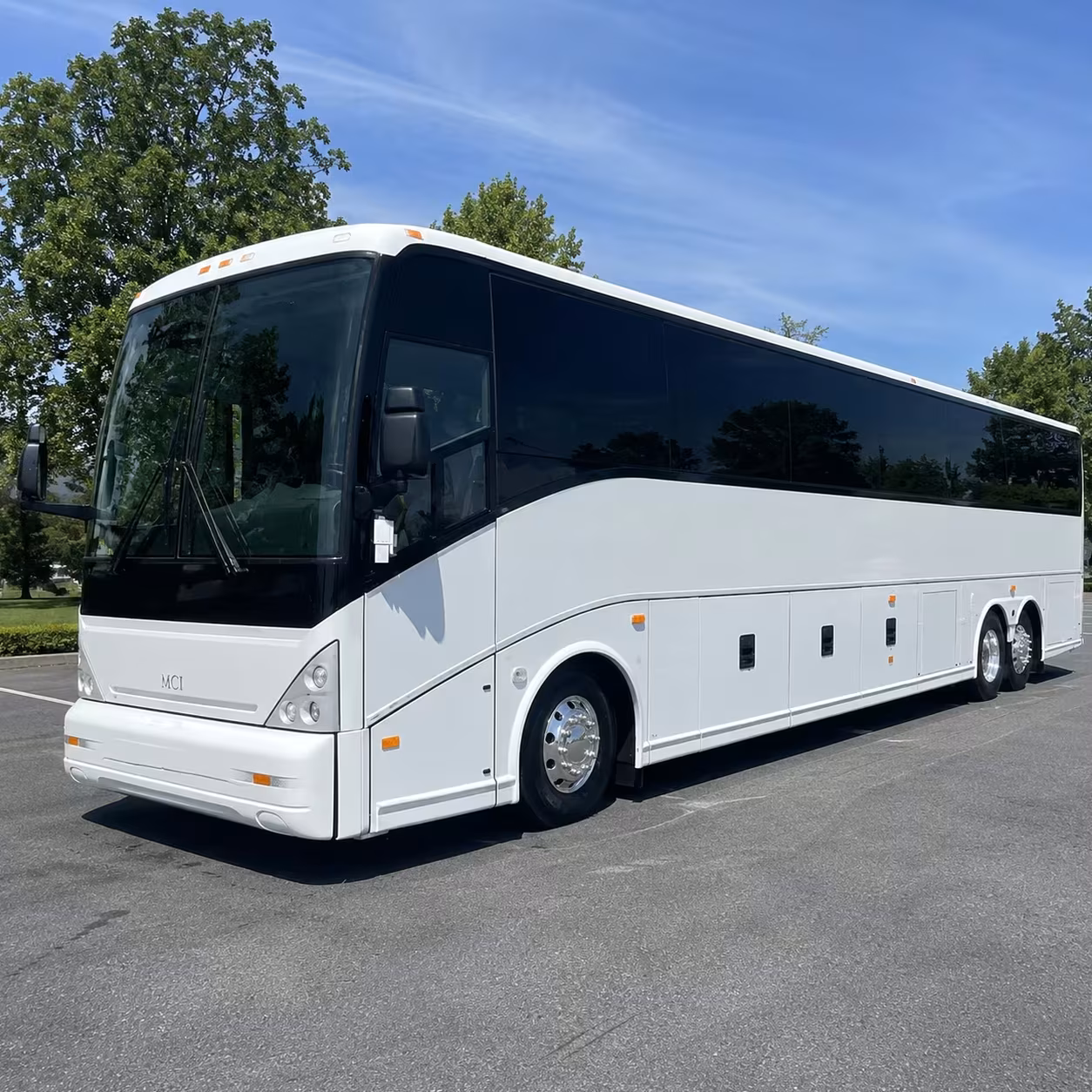 gardena airport shuttle buses that keep your group together
