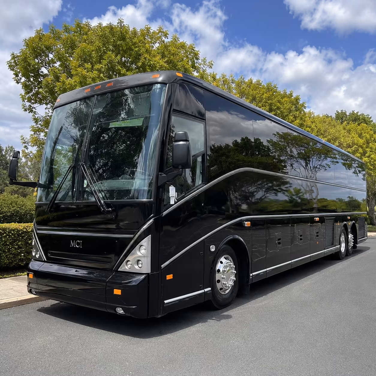 gardena charter bus rentals for lax corporate transfers